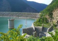 Watauga Lake Dam - Photo Copyright 2006 Erin E. Raub